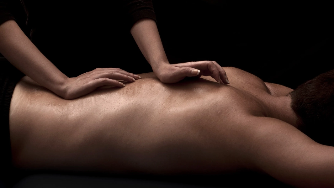 Un massaggio (foto di archivio)