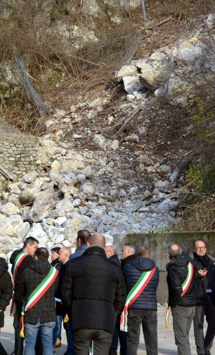 Riapre La Lecco Ballabio Dopo La Maxi Frana La Valsassina Torna