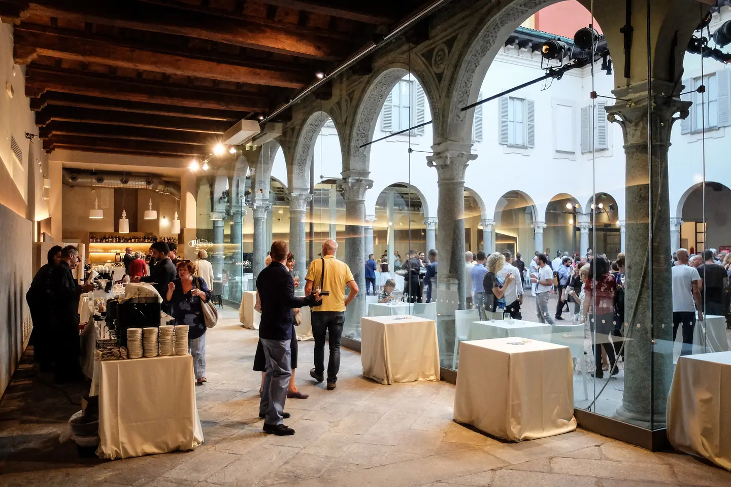 Riapre il chiostro Vinchi, una piccola agorà a metà strada tra Duomo e Castello