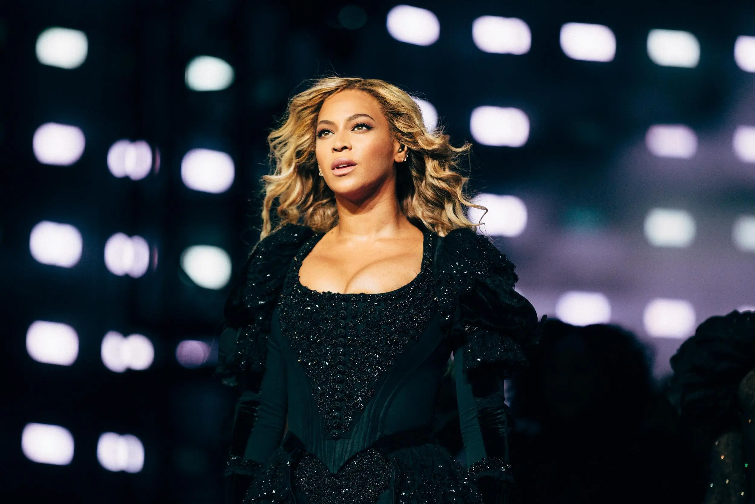 Formation World Tour, Beyoncé conquista San Siro: concerto show a Milano / FOTO