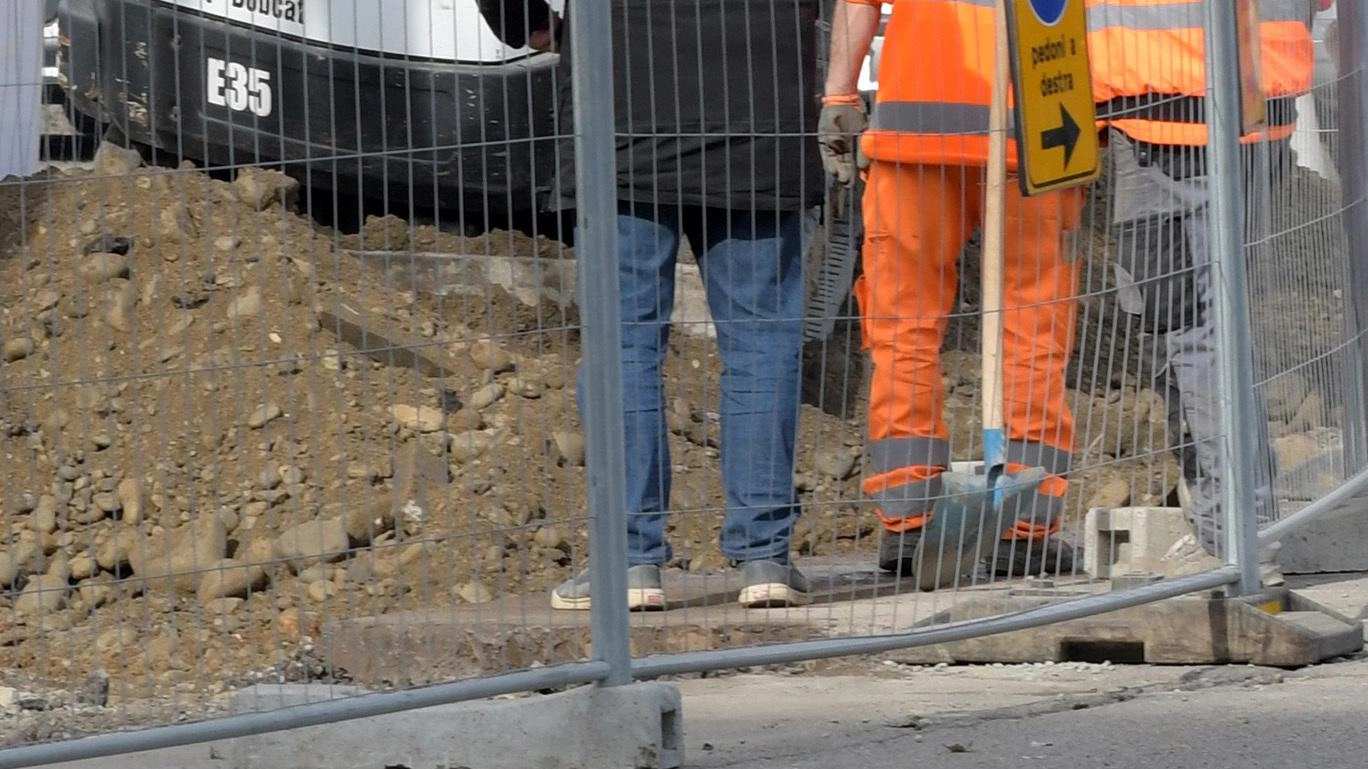 Comune, stazione, centro intergenerazionale. Abbattimento delle barriere, avanti tutta