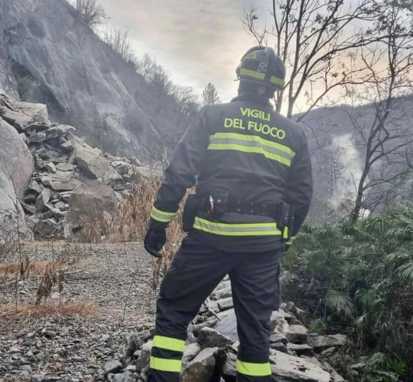 Luino, resta l'emergenza: ancora sfollati dopo la frana di via Creva