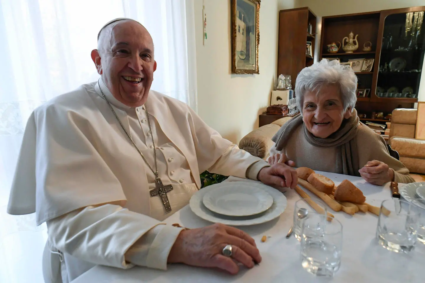 Cos'ha mangiato papa Francesco dai suoi cugini di Asti? Ecco il menu del pranzo