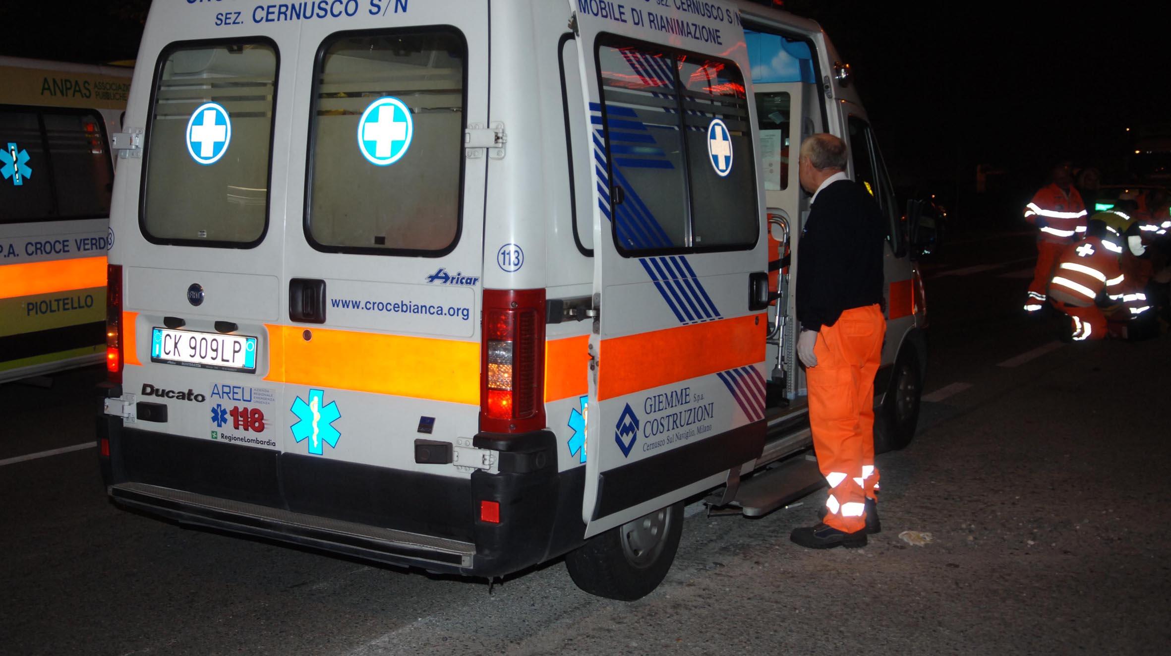 Statale Si Addormenta Al Volante E Si Schianta Contro Il Guard Rail