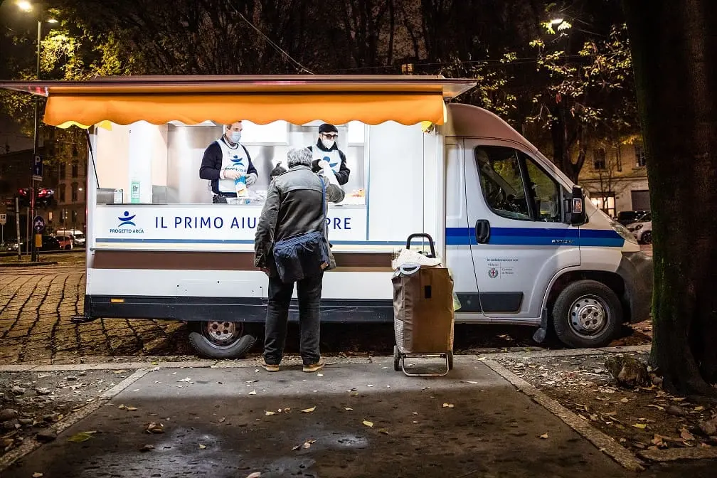 Milano, apre in centro il bar senza alcolici dedicato alle persone senza dimora