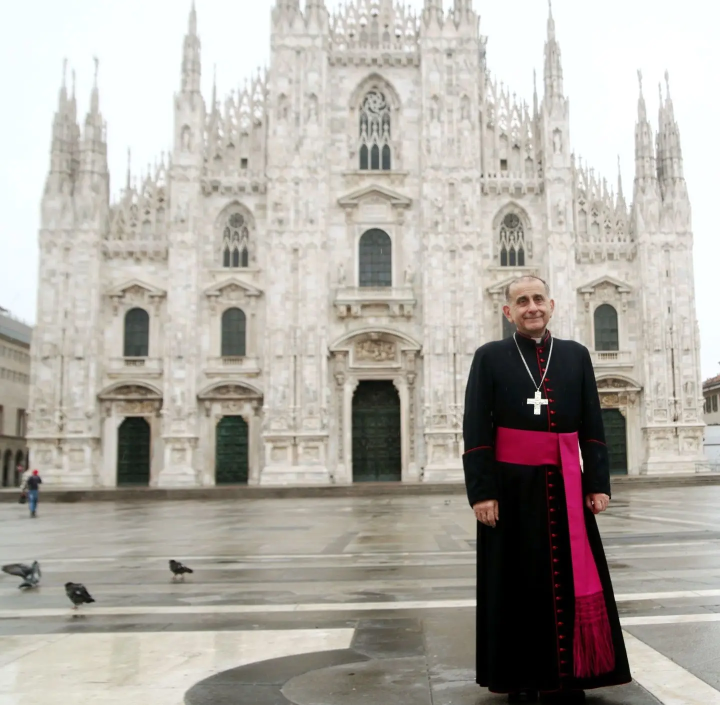 Gli angeli e la Pasqua. “Se vengono a bussare alla vostra porta, non mandateli via tristi”