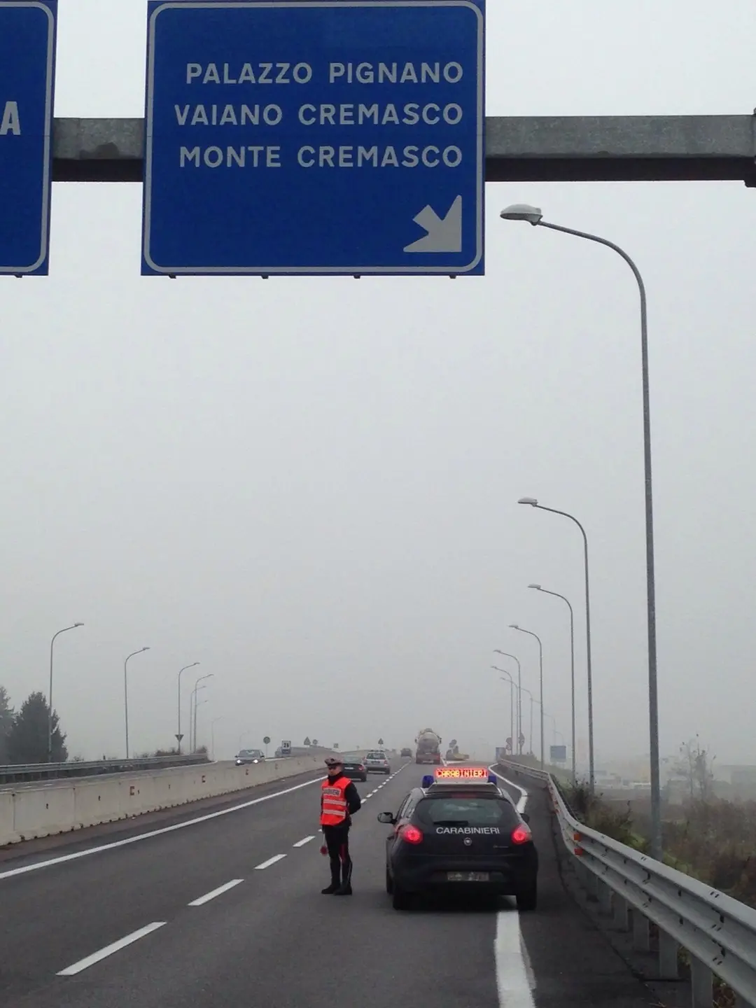 Troppa nebbia, in contromano sulla Paullese