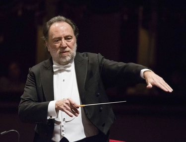 Prima della Scala: Riccardo Chailly lancia il “suo” Don Carlo in ricordo di Verdi e Abbado