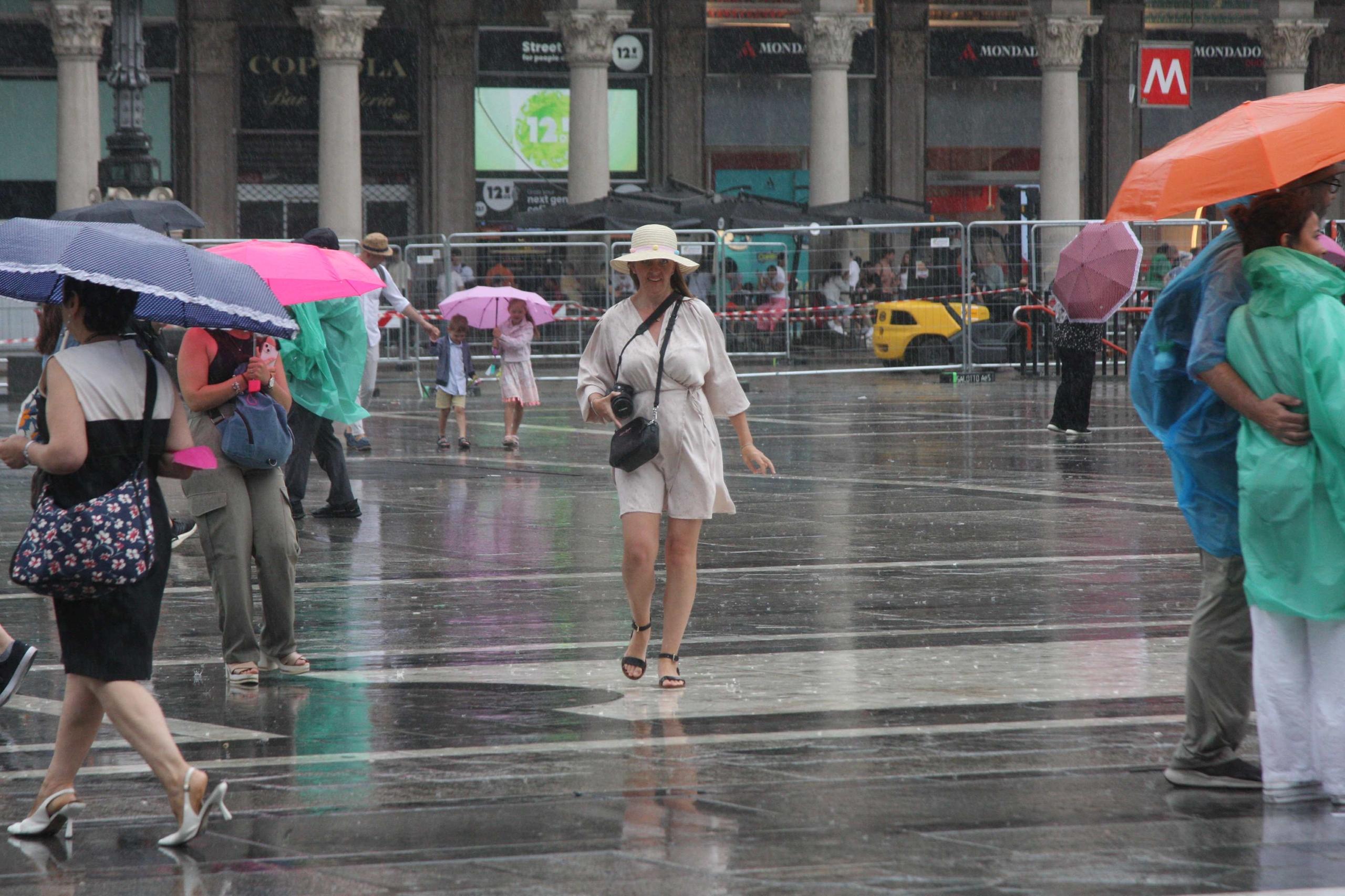 Meteo Week End Lombardia Maltempo Si Attenua Ma Con Possibili Temporali