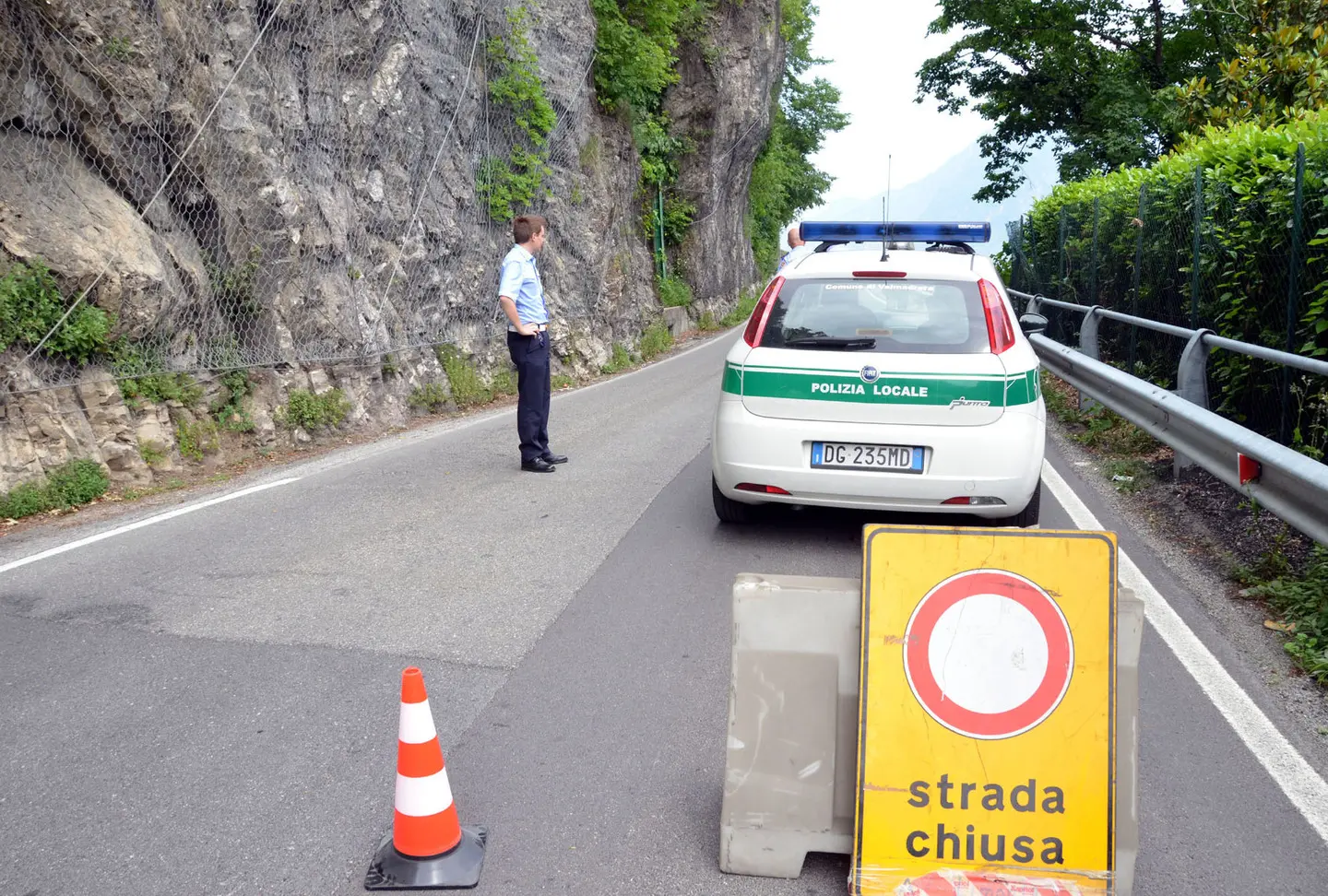 Vento forte, chiusa la statale 36 a Madesimo