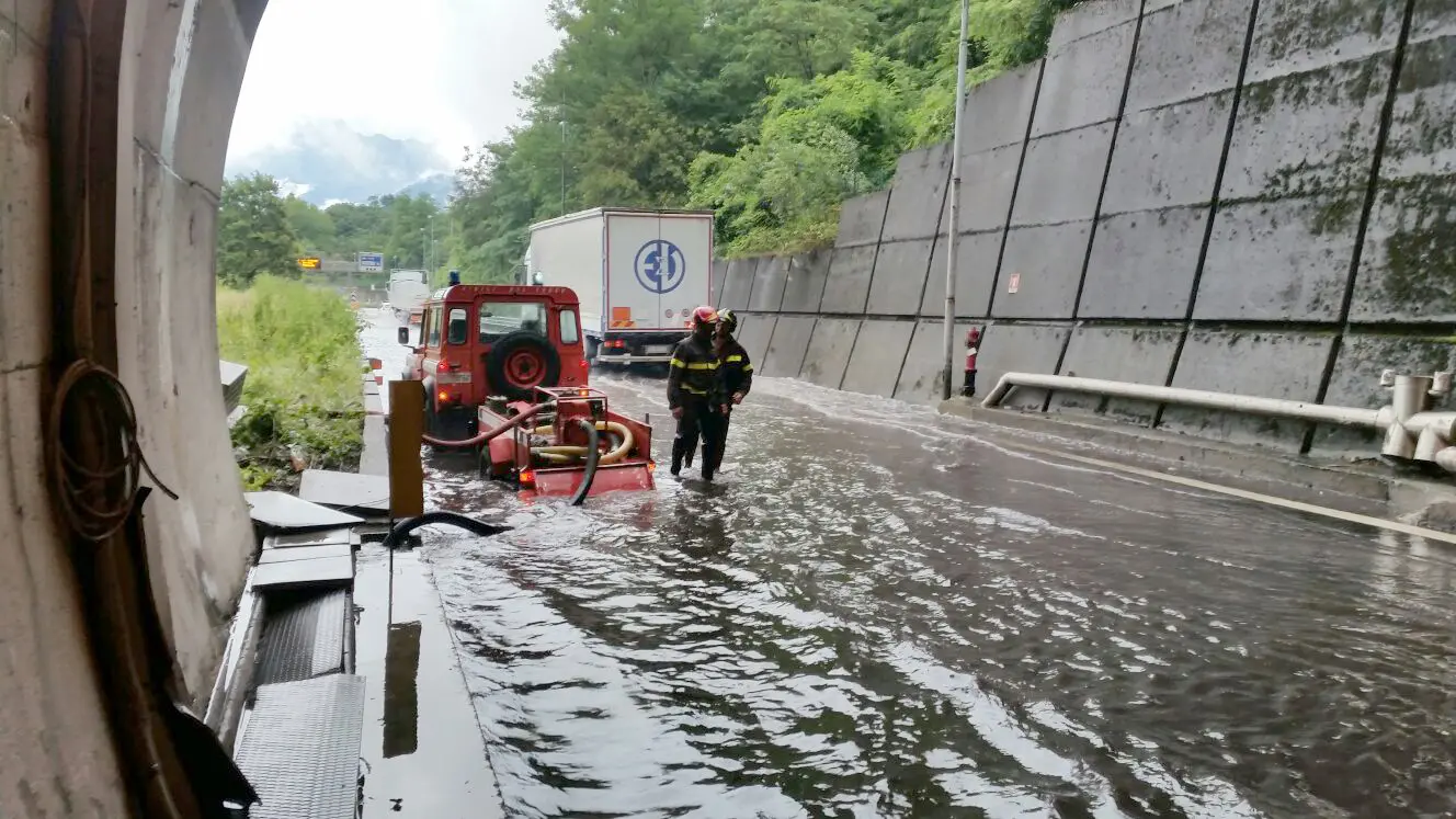 Lecco nella morsa del maltempo