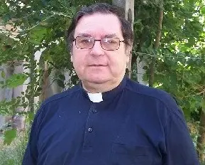 "Omosessuali ammalati". Sacerdote di Agnadello sulla graticola