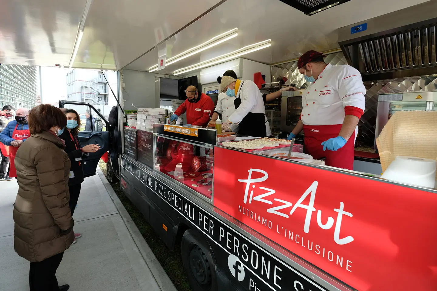 Margherita per i medici in prima linea dai ragazzi di PizzaAut