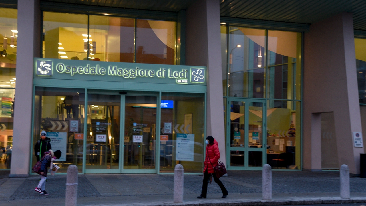 L’ingresso dell’ospedale Maggiore di Lodi