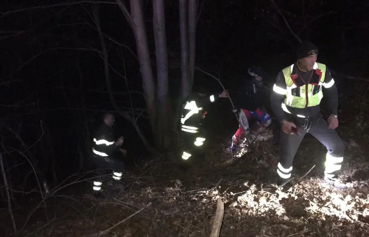 Albavilla, ritrovati due escursionisti che si erano persi nei boschi dell'Alpe del Vicerè