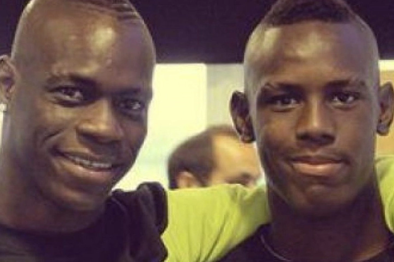 Enock Barwuah Balotelli col fratello Mario