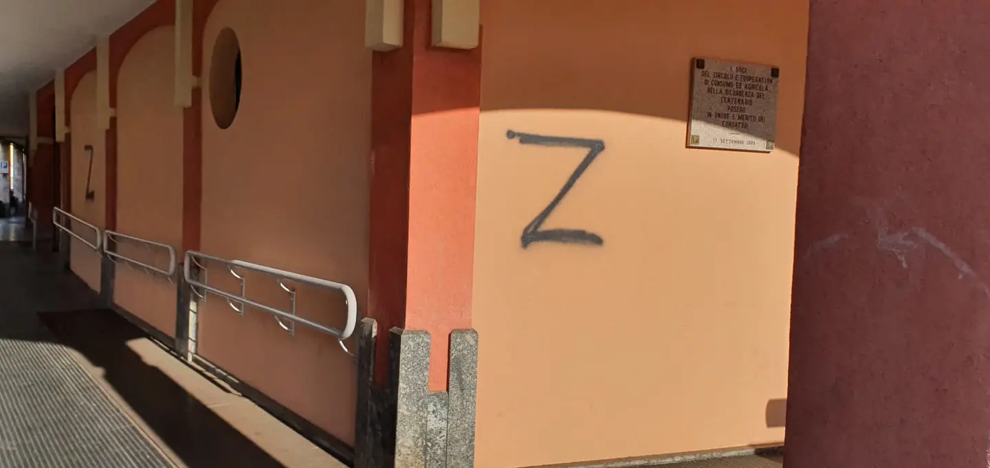 Scritte pro Putin ad Arconate, sui muri la lettera 'Z' simbolo della guerra in Ucraina