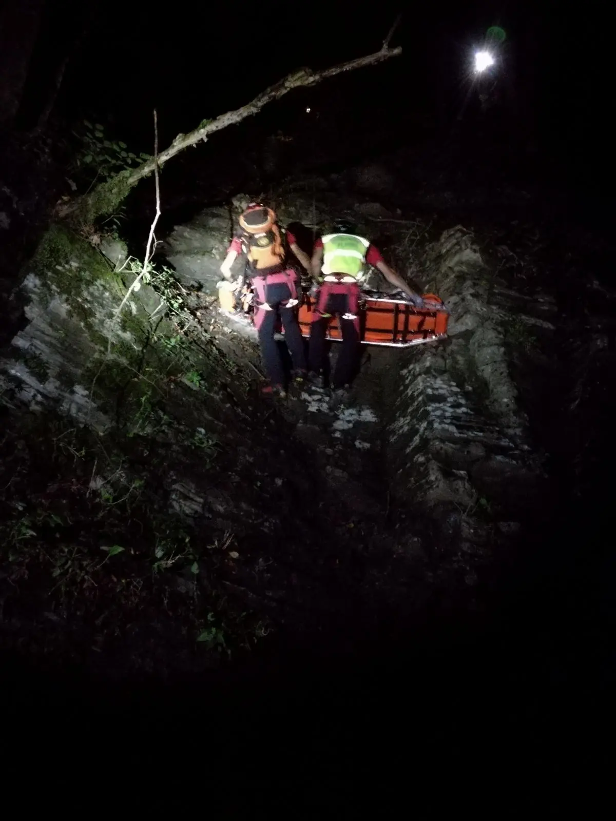 Val Taleggio, incidente in montagna: soccorso escursionista ferito