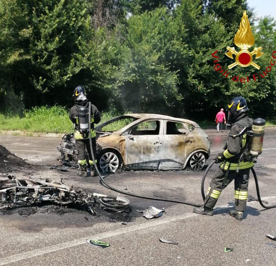 Enne Ferito In Incidente Tra Auto E Moto Interviene Elicottero