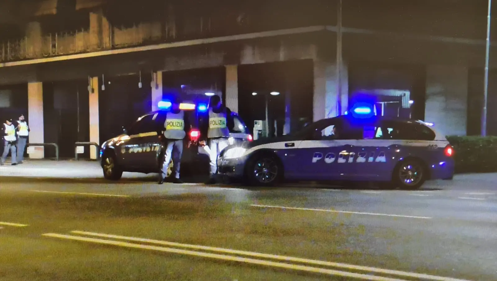 Lodi, spacciatore scoperto durante un controllo nel parcheggio del supermercato