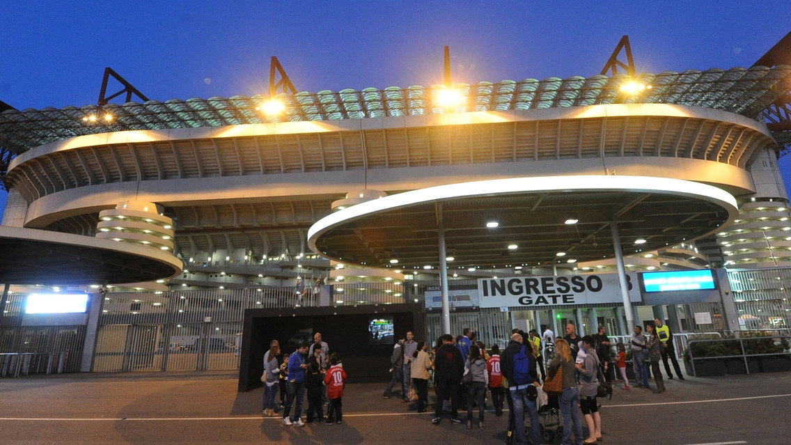 Lo stadio di San Siro (Newpress)