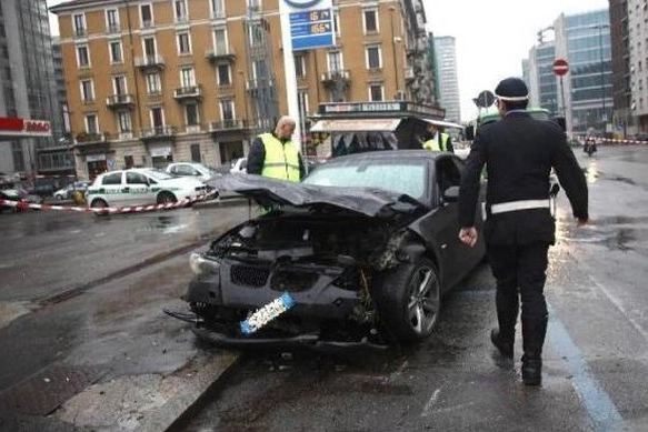 Una delle auto coinvolte nell'incidente