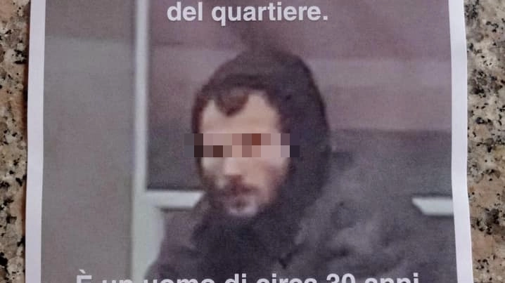 Uno dei manifesti affissi a Baggio con la foto del presunto ladro, poi arrestato