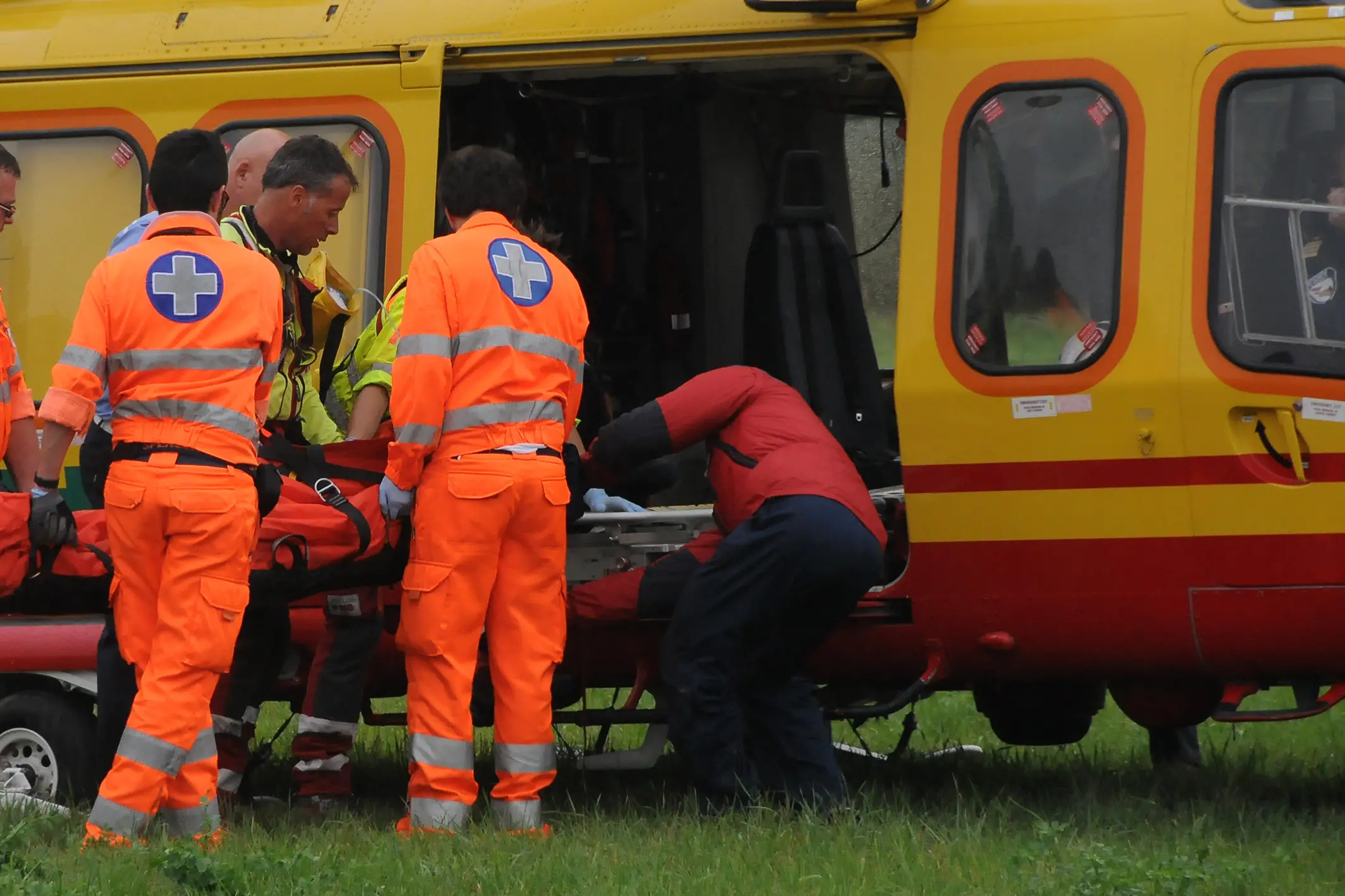 Incidente sul lavoro: folgorato operaio