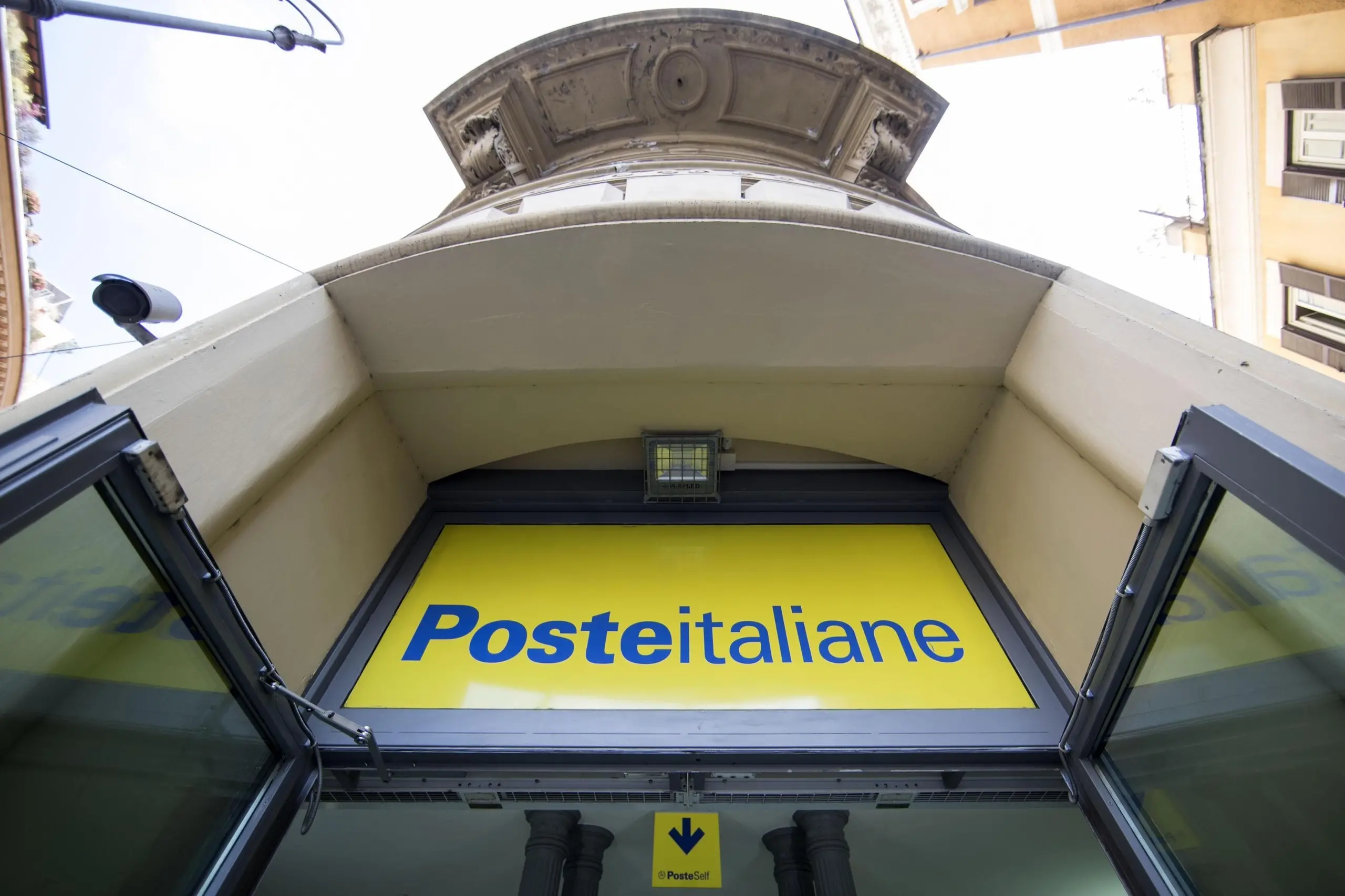 Piccoli Comuni senza Poste, installati i primi Atm Postamat a Piazzolo e Cassiglio/ VIDEO