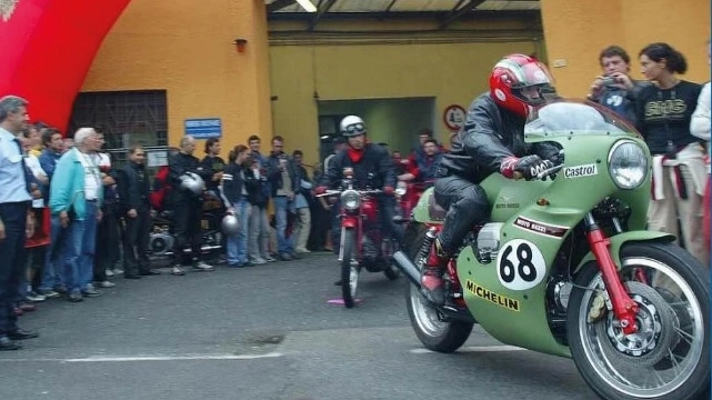 Motoraduno Guzzi al via, a Mandello appassionati dell’aquila da tutto il mondo: il programma