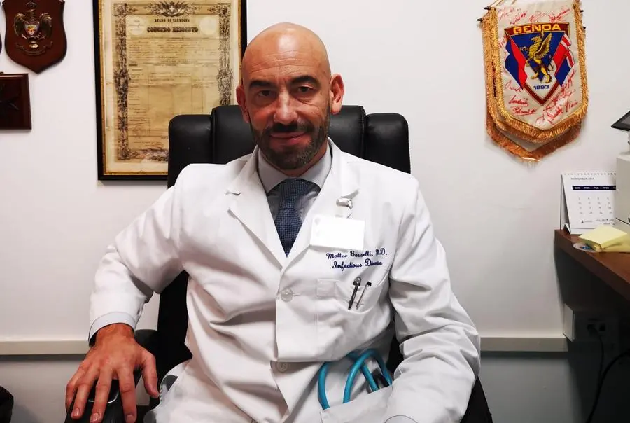 Farmaco Udca nuova arma contro il Covid? Matteo Bassetti lo stronca: "Una bufala"