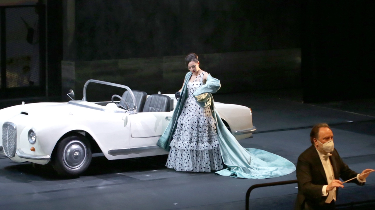 Il soprano Rosa Feola durante le prove con l’orchestra.