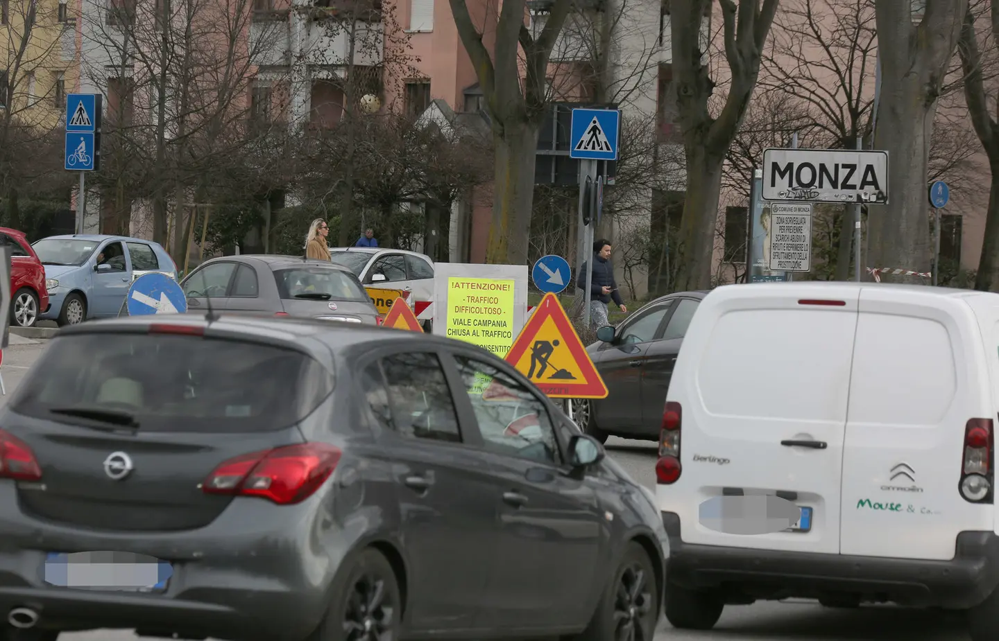 Monza, riapre parzialmente viale Campania