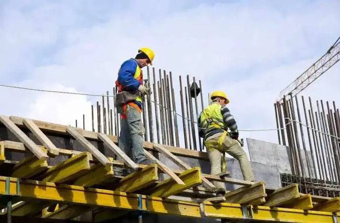 Milano, irregolari due terzi dei cantieri. E i bandi per ispettori vanno deserti