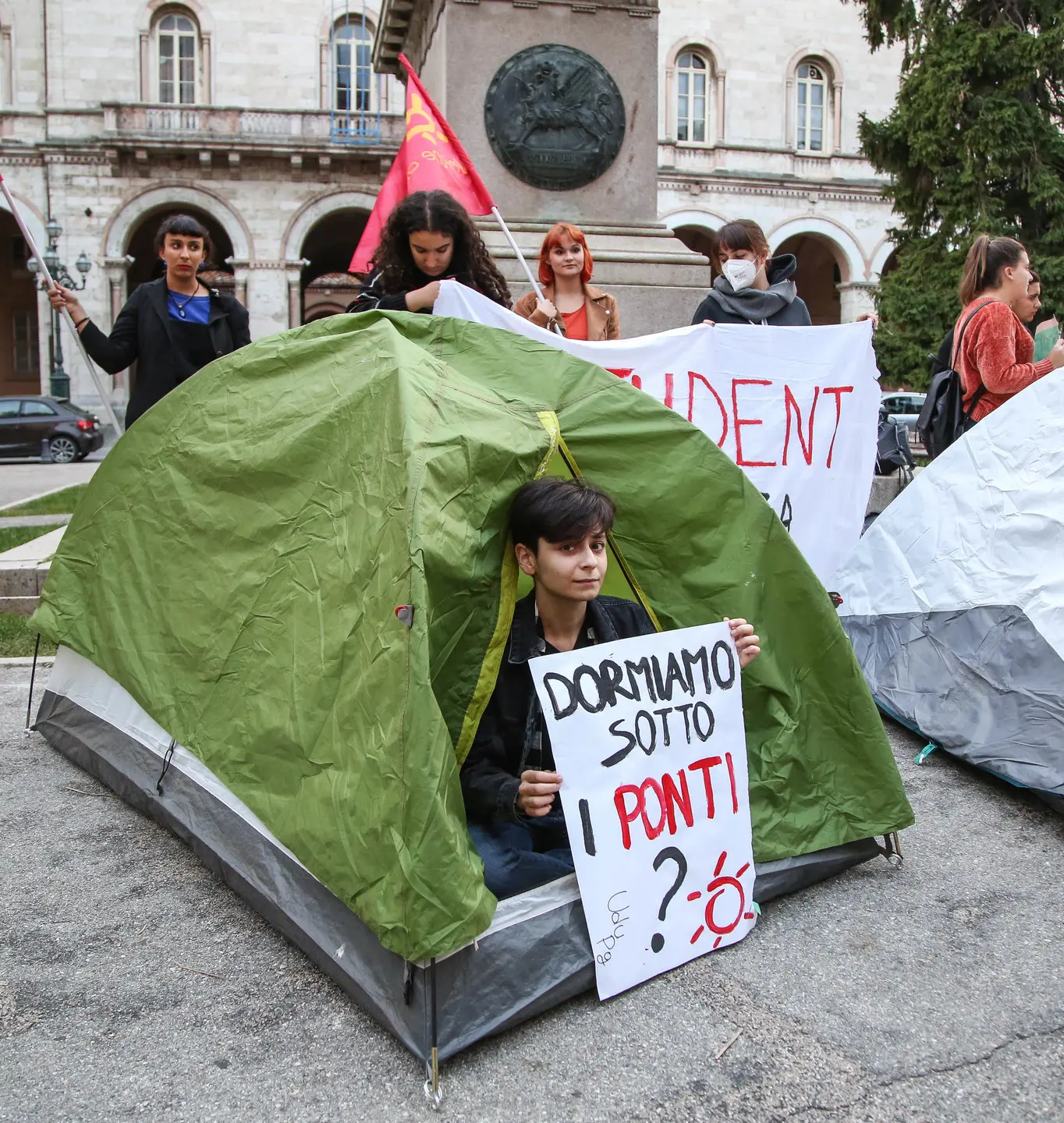 Sos Università: "Troppa competizione negli atenei. E il fuori corso paga doppio"