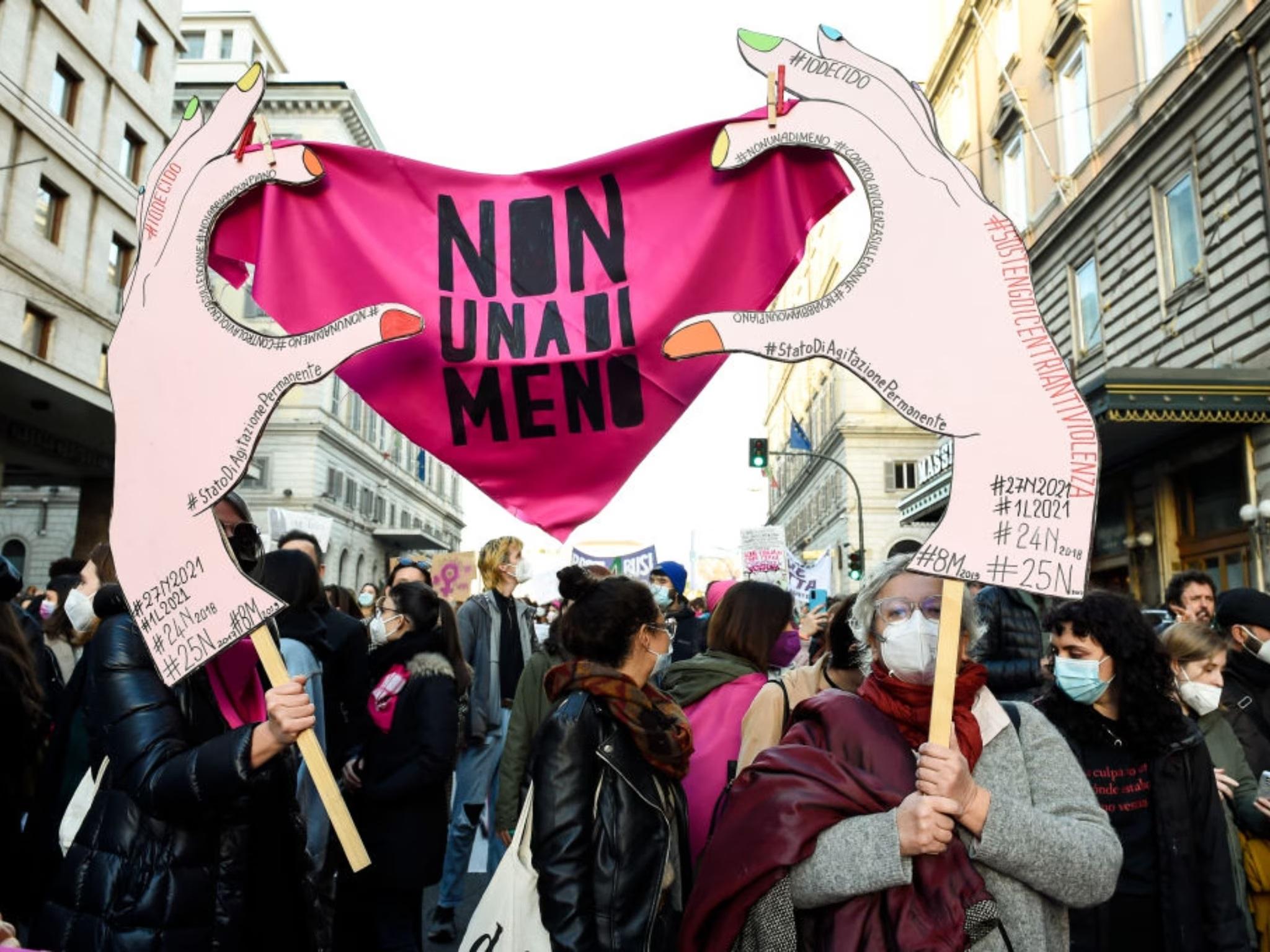 Per Giulia E Tutte Le Sorelle Uccise Nel Centro Di Milano Il Corteo Contro I Femminicidi