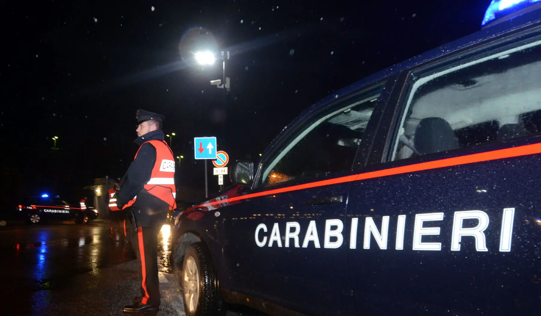 Rozzano, inseguimento con sparatoria all'alba