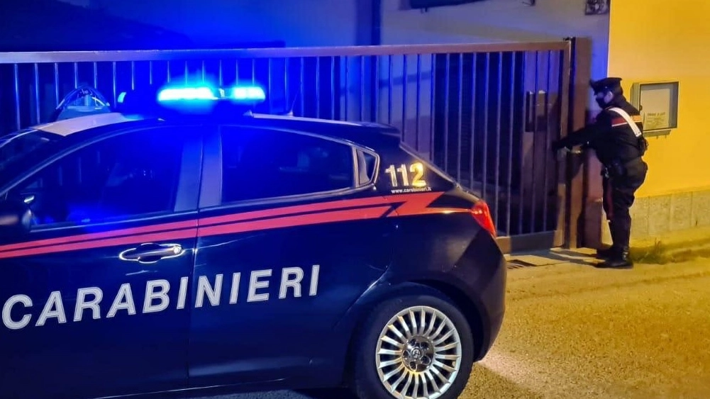 I carabinieri chiudono un ristorante