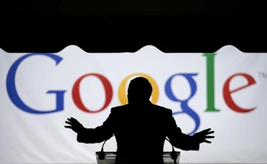 Google, multa dell'Antitrust: 100 milioni di euro per l'App sulle auto elettriche