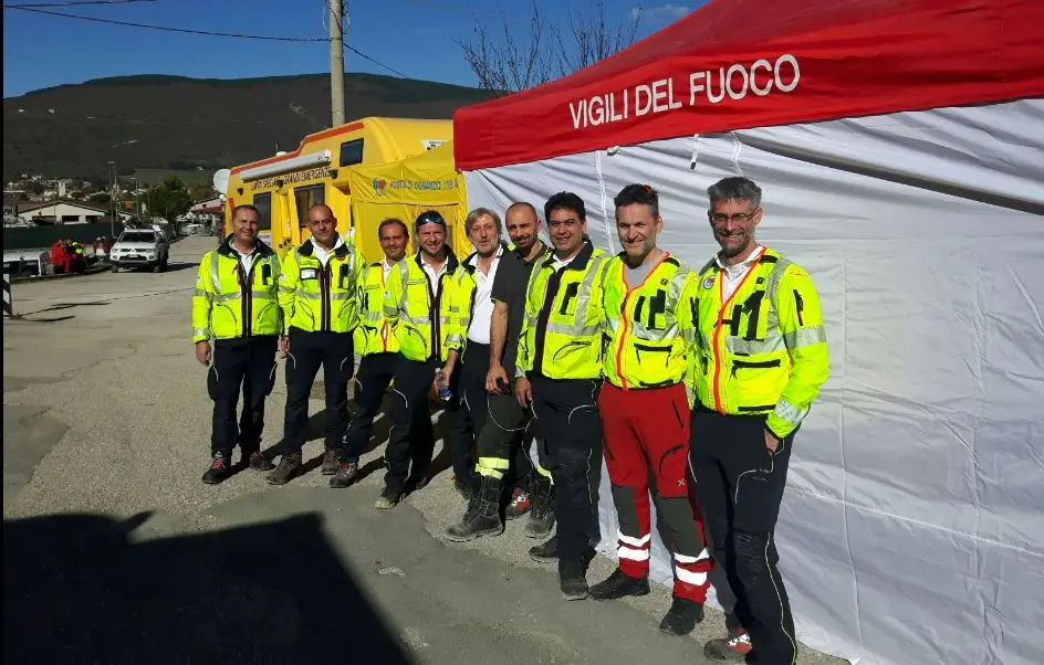 Terremoto nel Centro Italia, squadra Areu operativa al campo base di Norcia