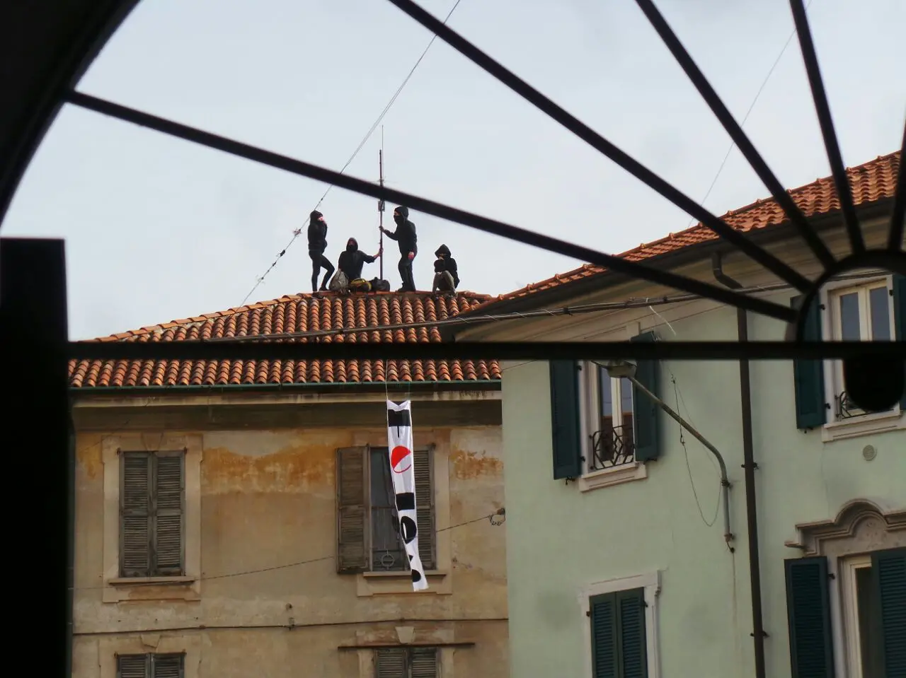 Saronno, nuova occupazione del Telos