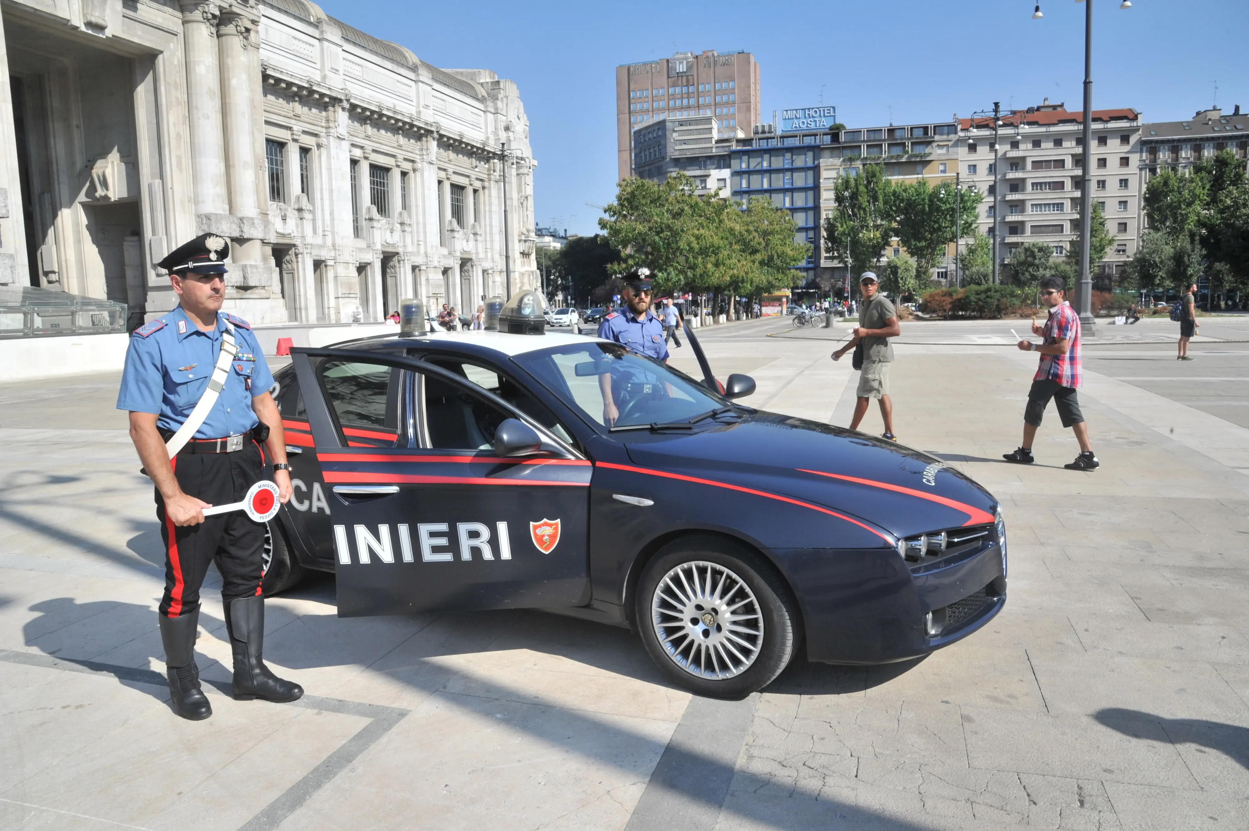 "Milano capitale del crimine": aumenta la paura e la voglia di sicurezza 'fai da te'