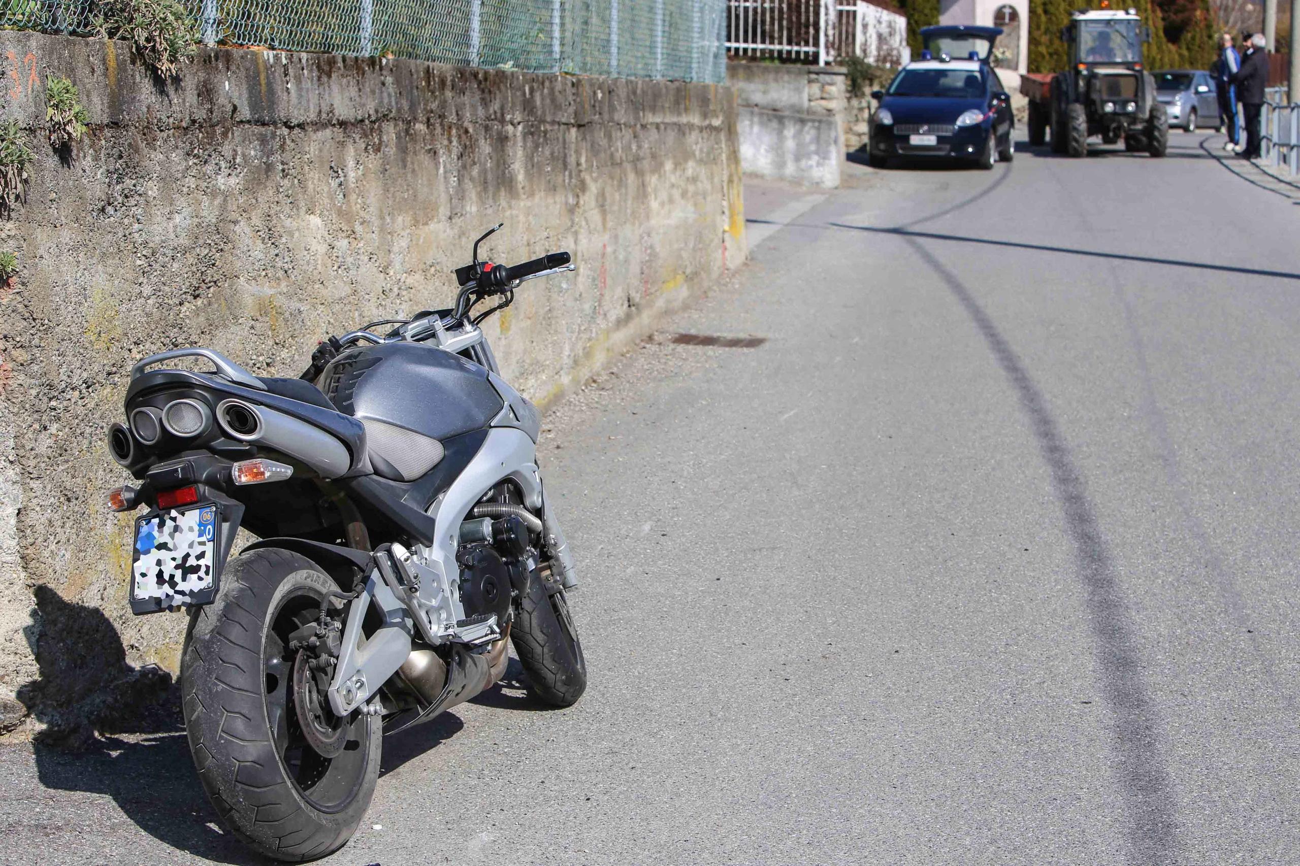 Incidente A Chiuro Cade Dalla Moto Grave Enne