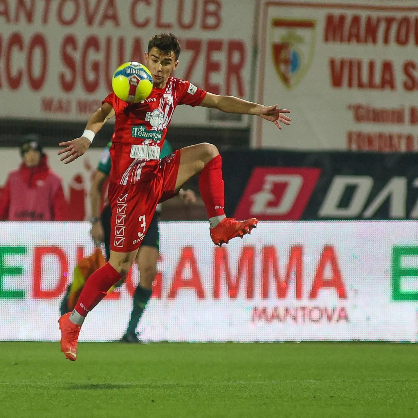 Calcio, Mantova vicino a Padella: si attende solo la fumata bianca ma i tempi si allungano