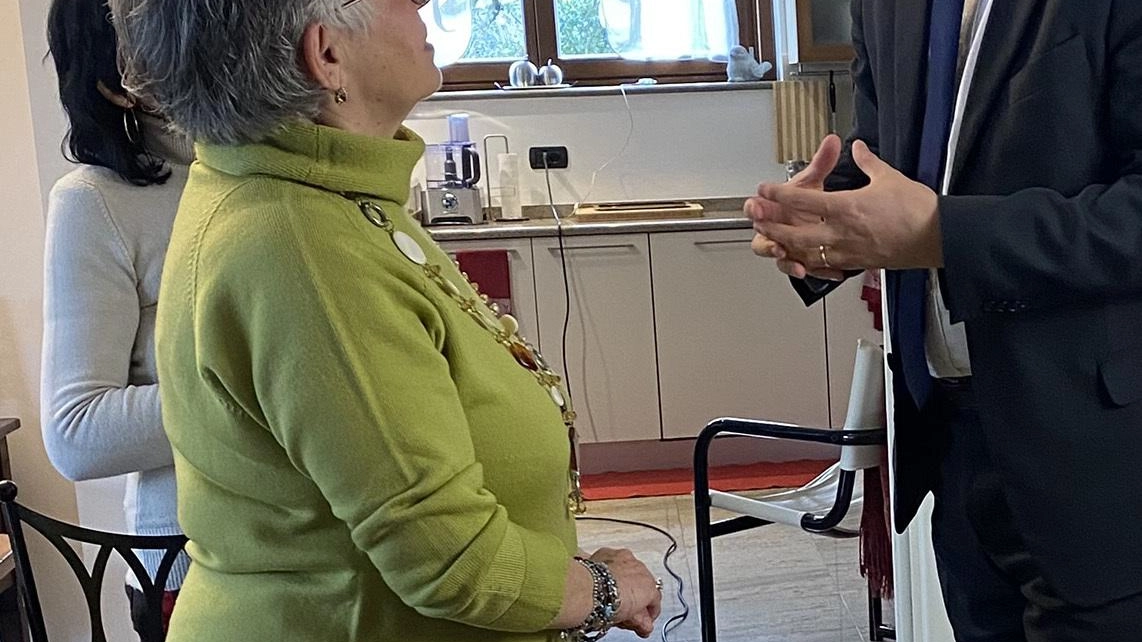 La nonna anti-truffe. Elisabetta, 72 anni da vittima di un raggiro a testimonial sui social