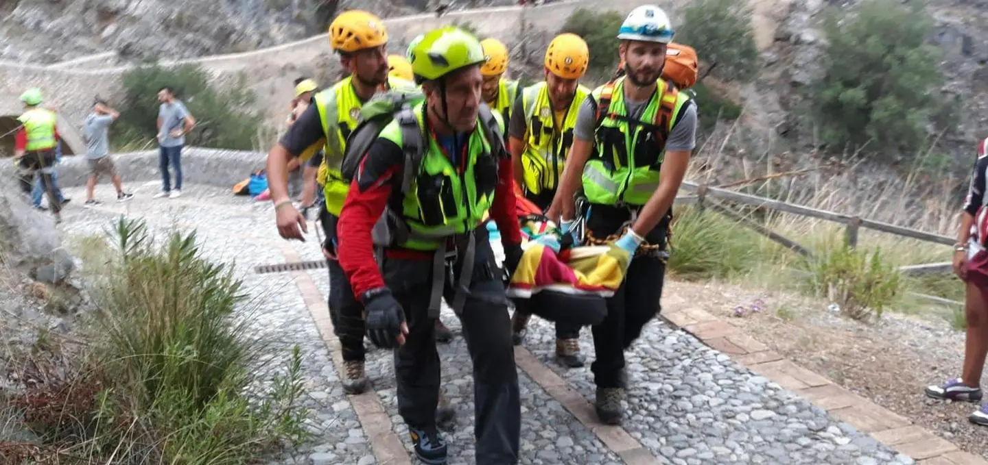 Ponte di Legno, escursionista sepolto sotto la frana