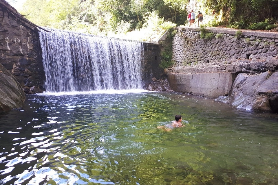 Una pozza lungo il torrente a Domaso