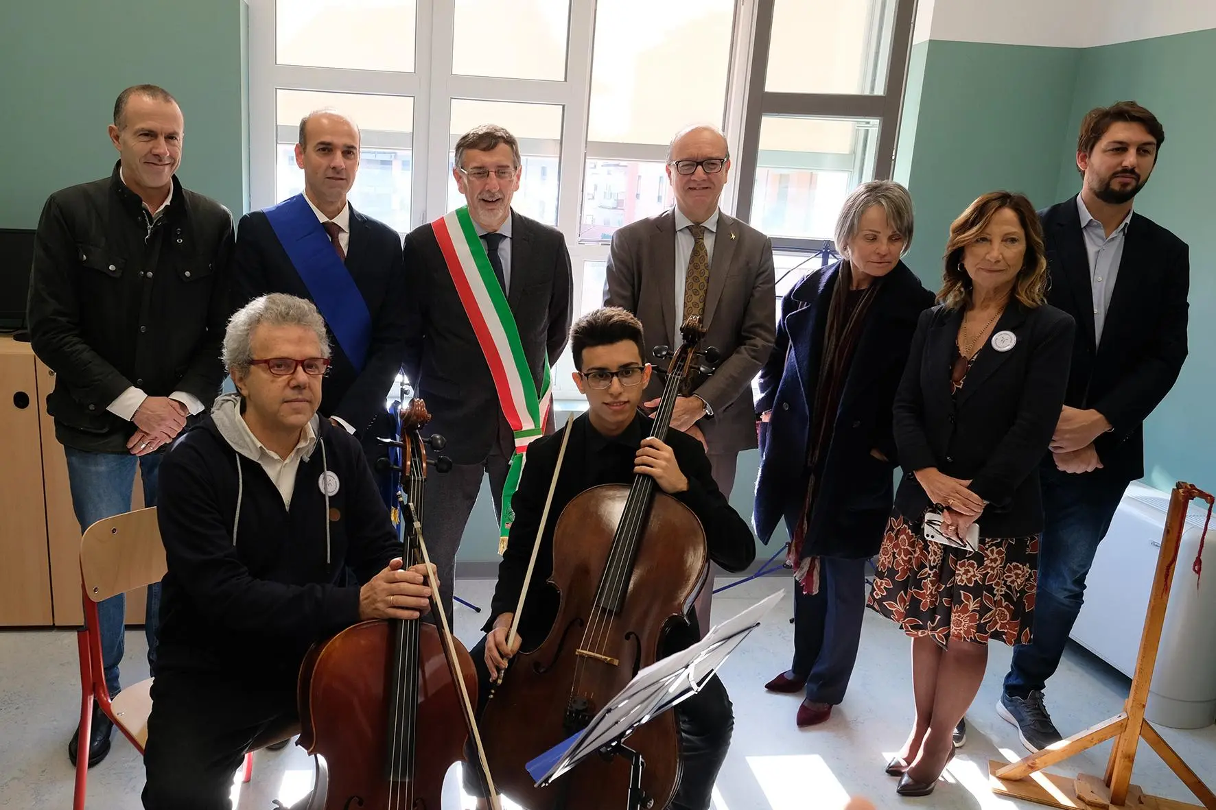 Dalle tute blu ai violini. Taglio del nastro all’ex Cgs. Un moderno liceo musicale al posto delle fabbriche