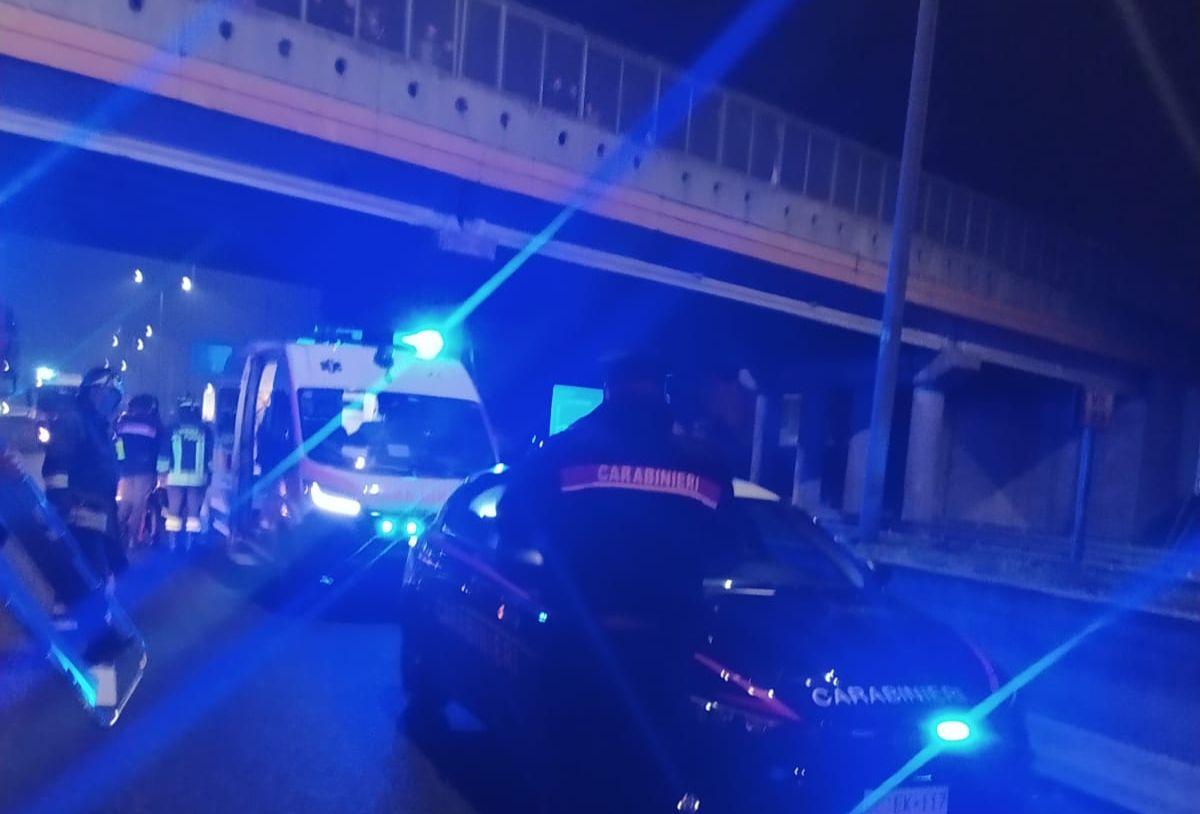 Minaccia Di Buttarsi Dal Ponte Della Statale Valassina Paralizzata Per Un Ora Salvato