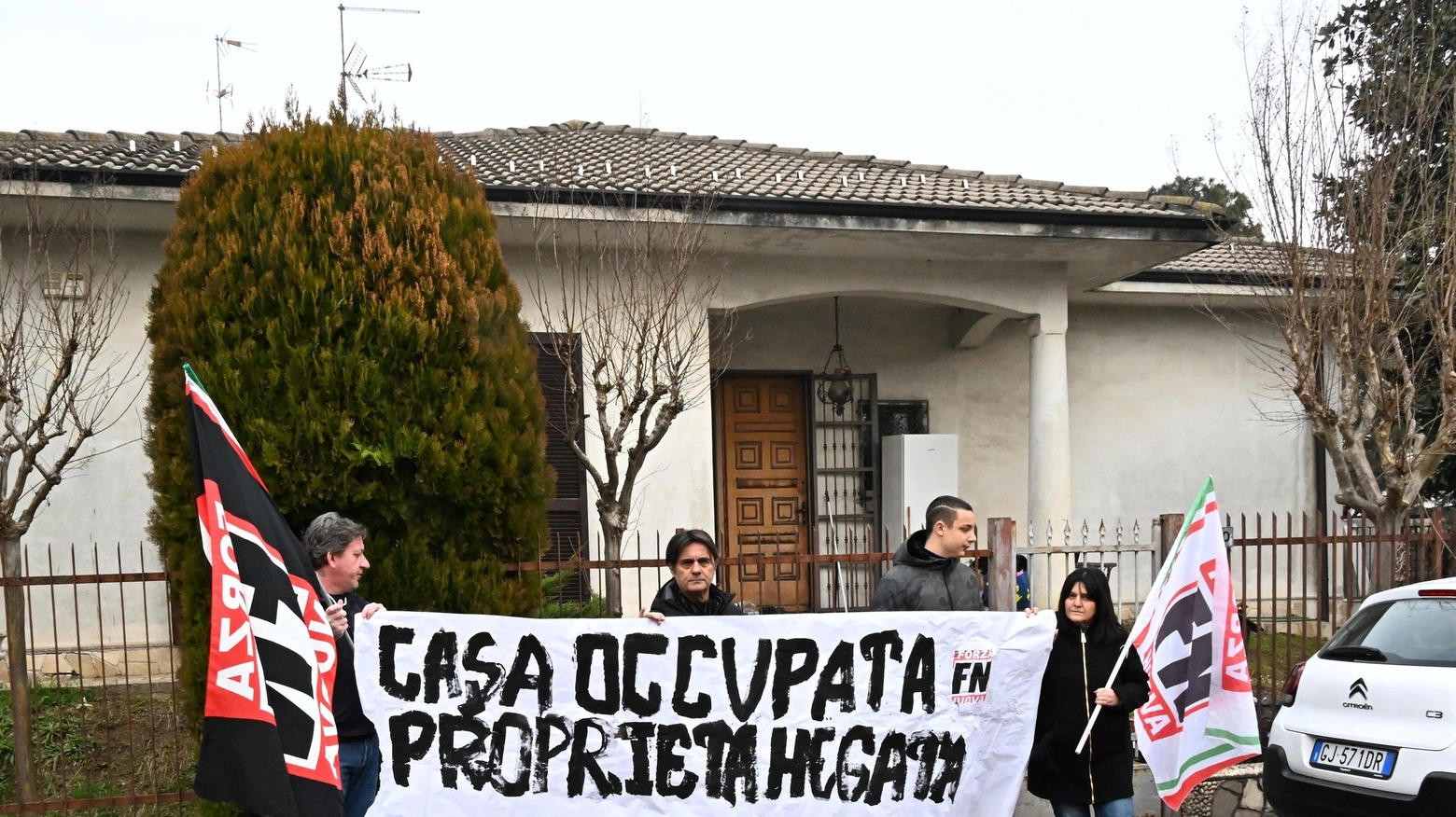 Villa occupata. Nuova protesta di Forza Nuova